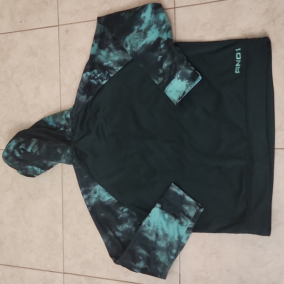 AND1 basketball hoodie - Picture 5 of 8